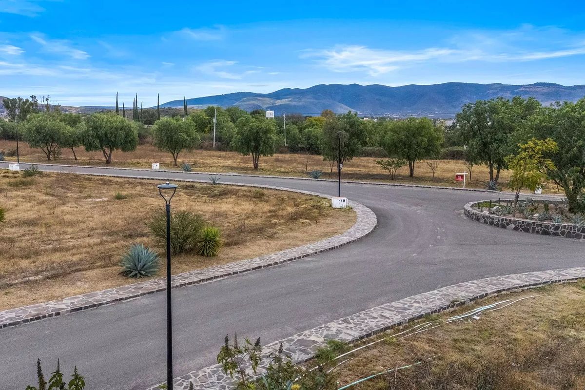 Terreno San Adrian en Las Campanas 6, photo 6 of 12