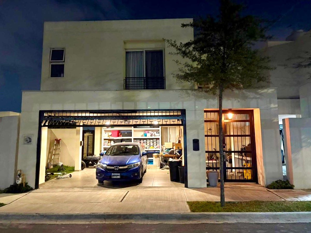 HOUSE FOR SALE FAISANES PLATINO, GUADALUPE, photo 1 of 18