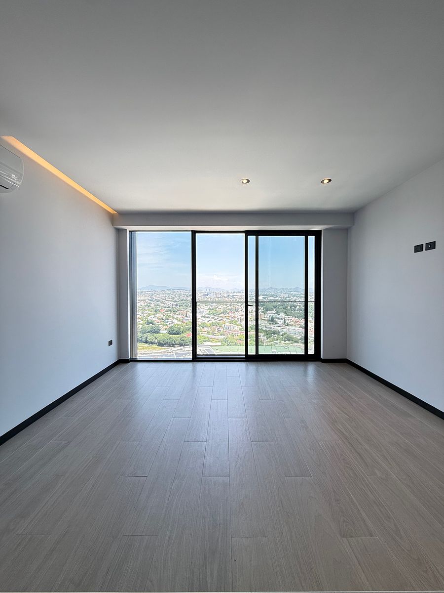 Apartment in Country Club, Guadalajara, photo 2 of 35