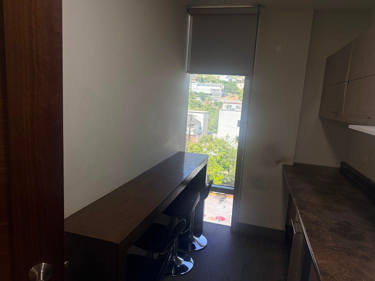 Sala Comercial em Lomas Del Valle, San Pedro Garza García, foto 2 de 17