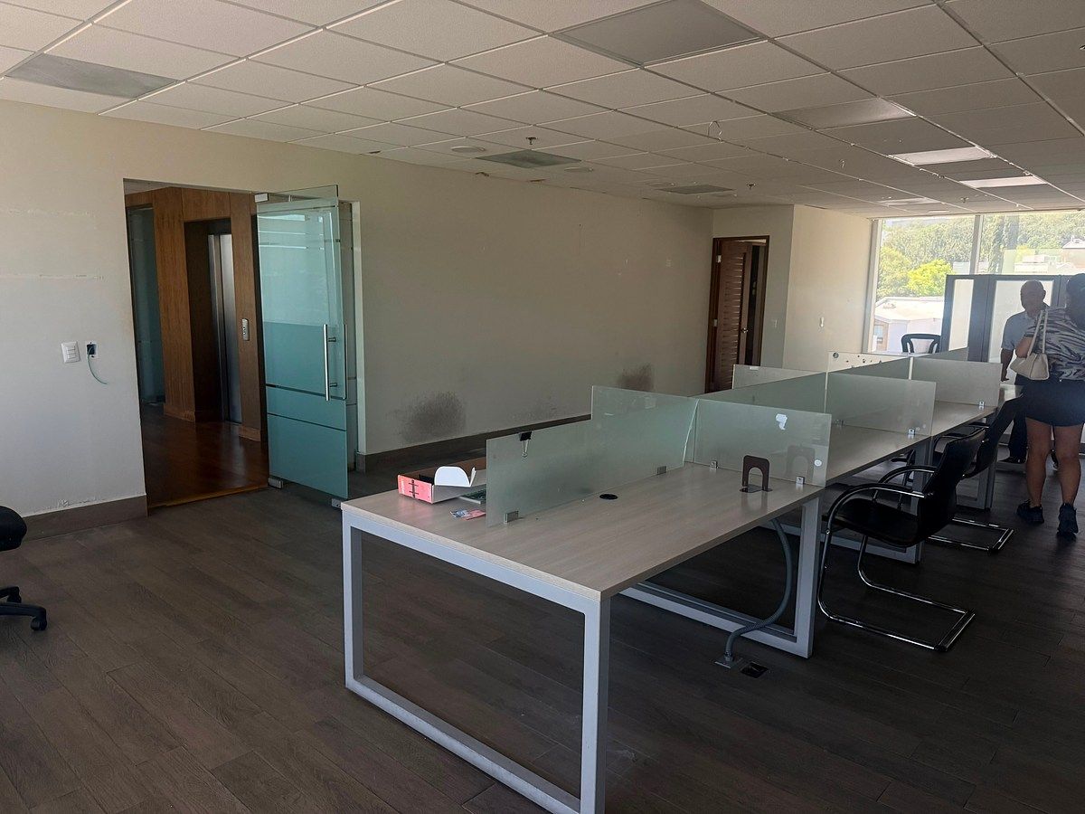 Sala Comercial em Lomas Del Valle, San Pedro Garza García, foto 5 de 17