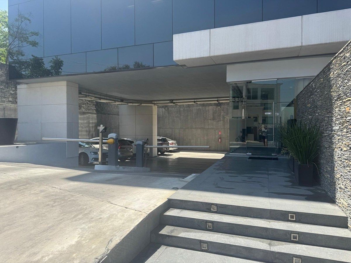 Sala Comercial em Lomas Del Valle, San Pedro Garza García, foto 8 de 17