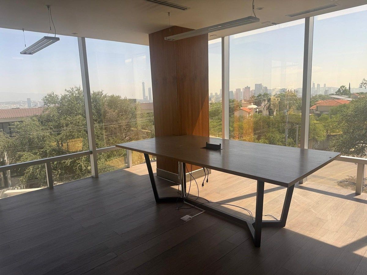Sala Comercial em Lomas Del Valle, San Pedro Garza García, foto 9 de 17