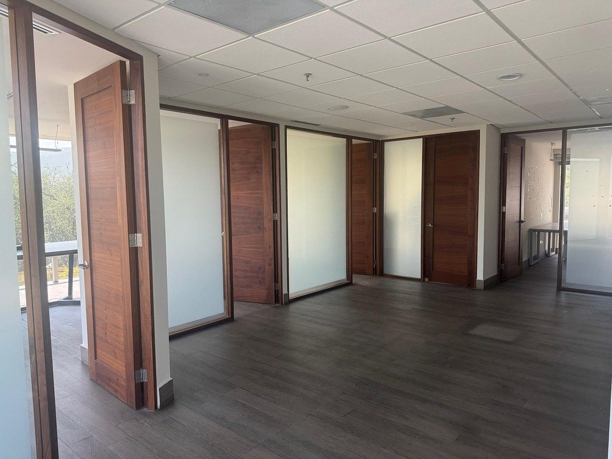 Sala Comercial em Lomas Del Valle, San Pedro Garza García, foto 11 de 17