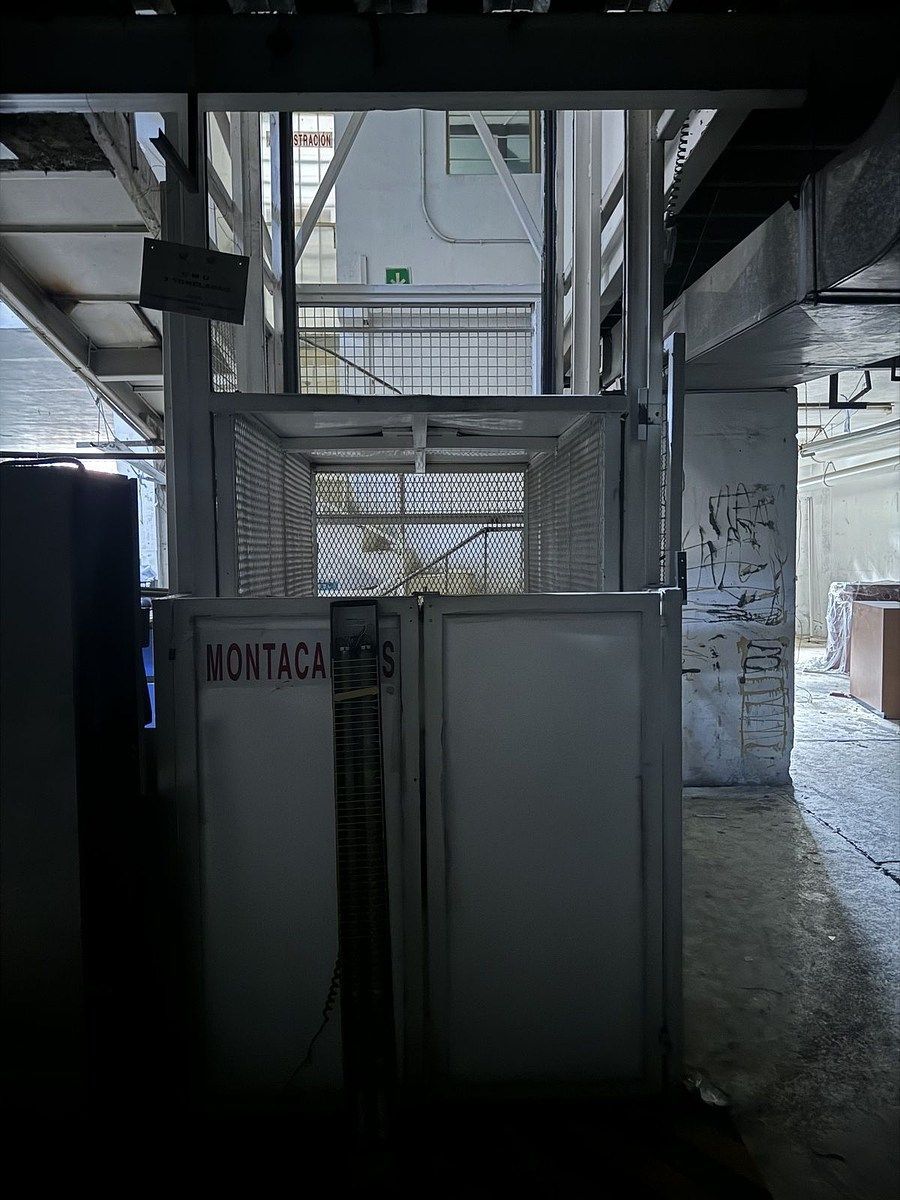 Commercial Storage Unit in Tlaxpana, Miguel Hidalgo, photo 8 of 26
