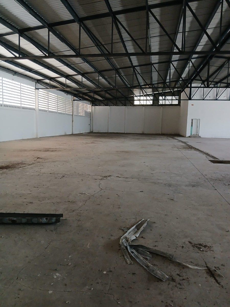 Industrial Warehouse in 60 Norte, Mérida, photo 8 of 17