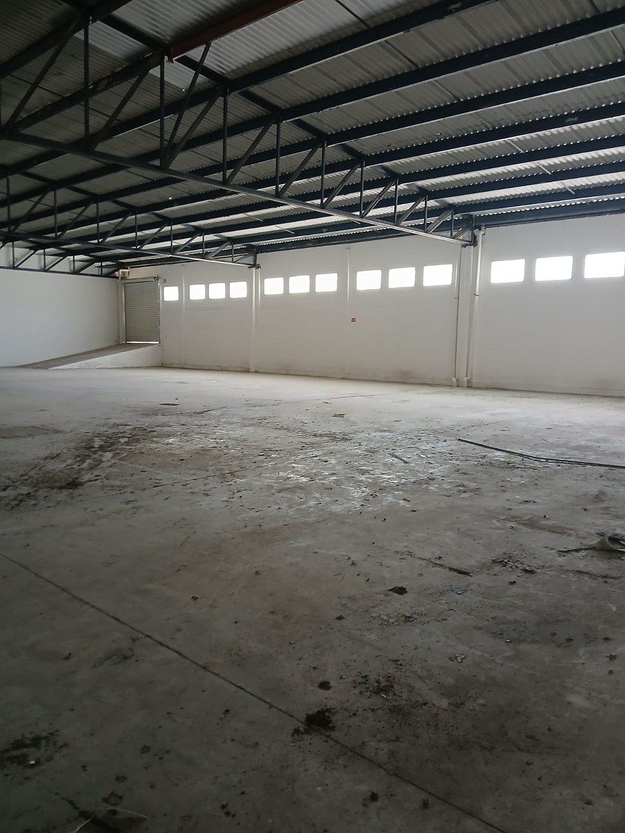 Industrial Warehouse in 60 Norte, Mérida, photo 12 of 17