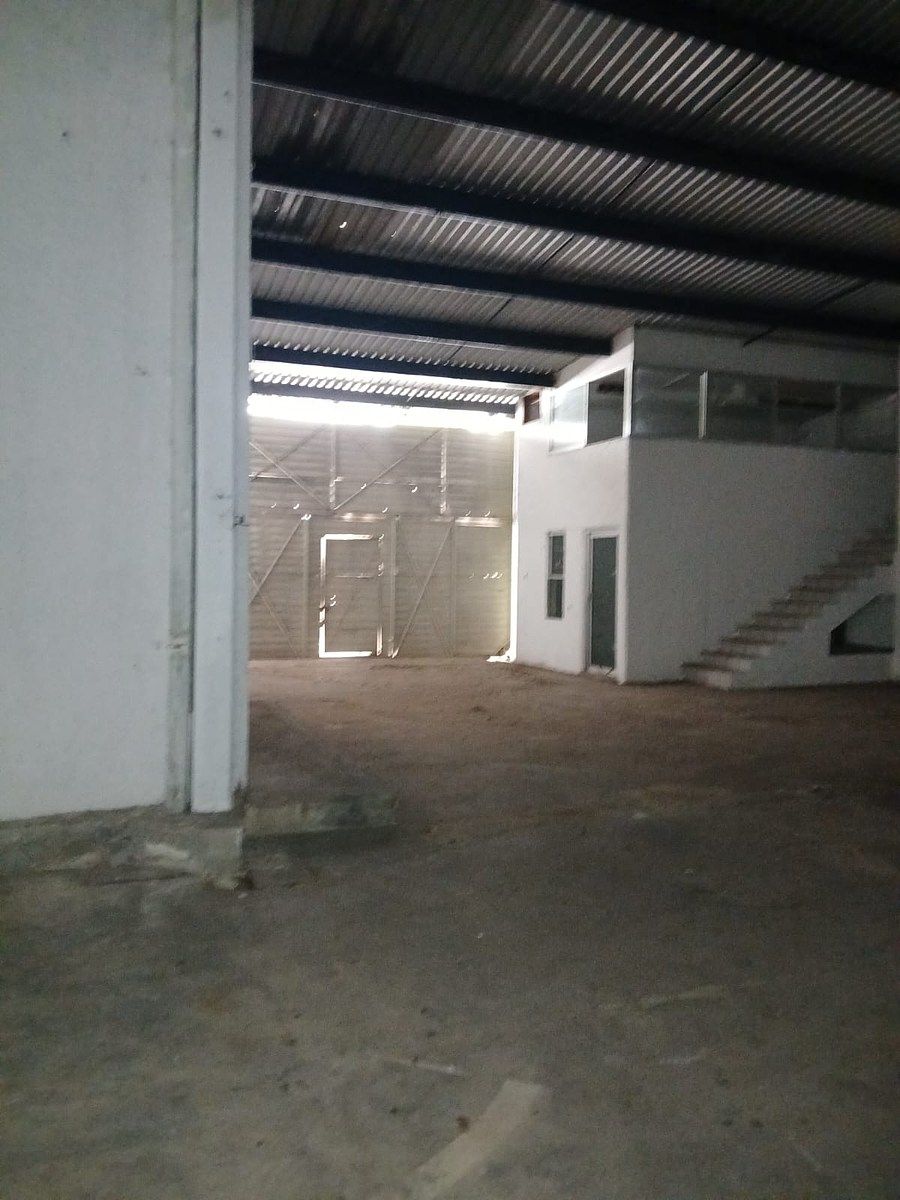Industrial Warehouse in 60 Norte, Mérida, photo 15 of 17