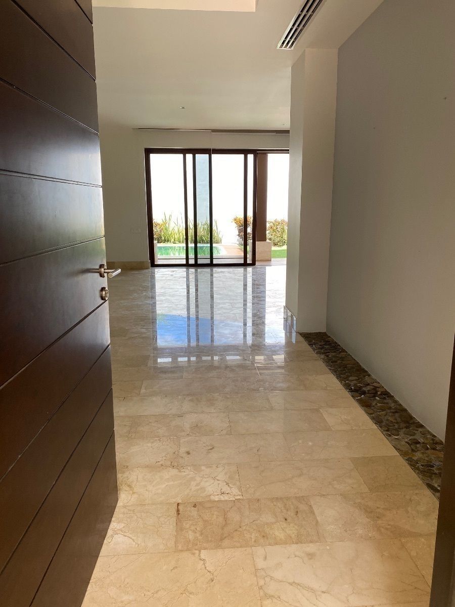 Casa en Yucatán Country Club, Mérida, foto 3 de 33