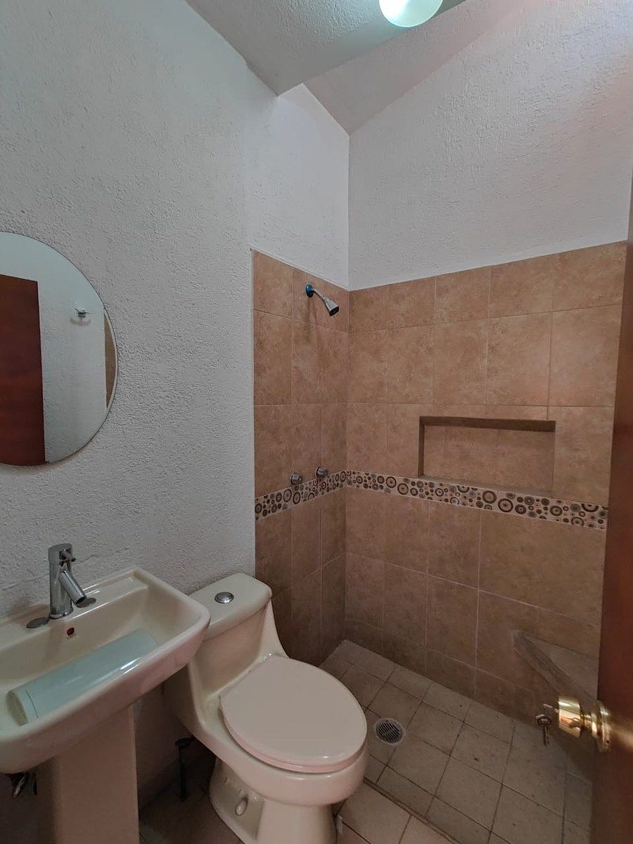 BAÑO COMPLETO EN PLANTA ALTA, foto 18 de 18