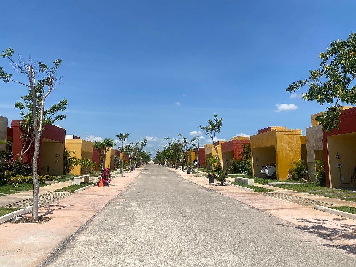CASA EN PRIVADA RESIDENCIAL DE UNA PLANTA EN CONKAL, foto 1 de 17