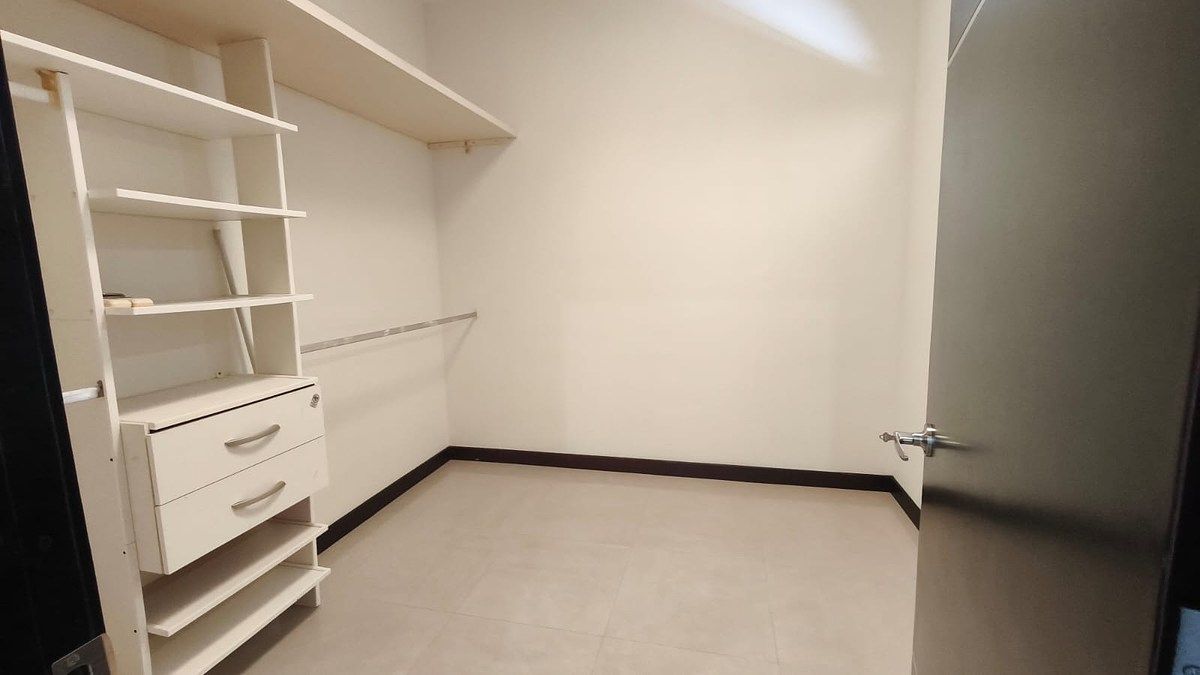 PA Closet Recámara Secundaria 1, foto 21 de 25