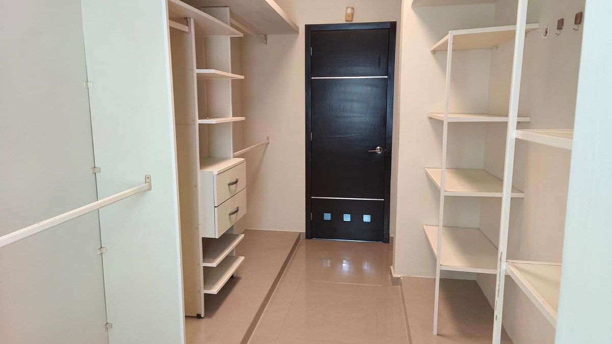 PA Vestidor Recámara principal, foto 18 de 25