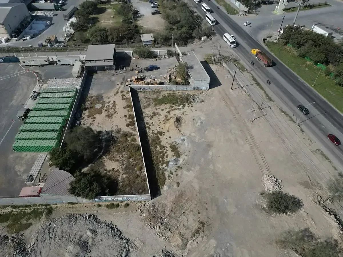 Terreno en Hacienda del Sol, García, foto 12 de 16
