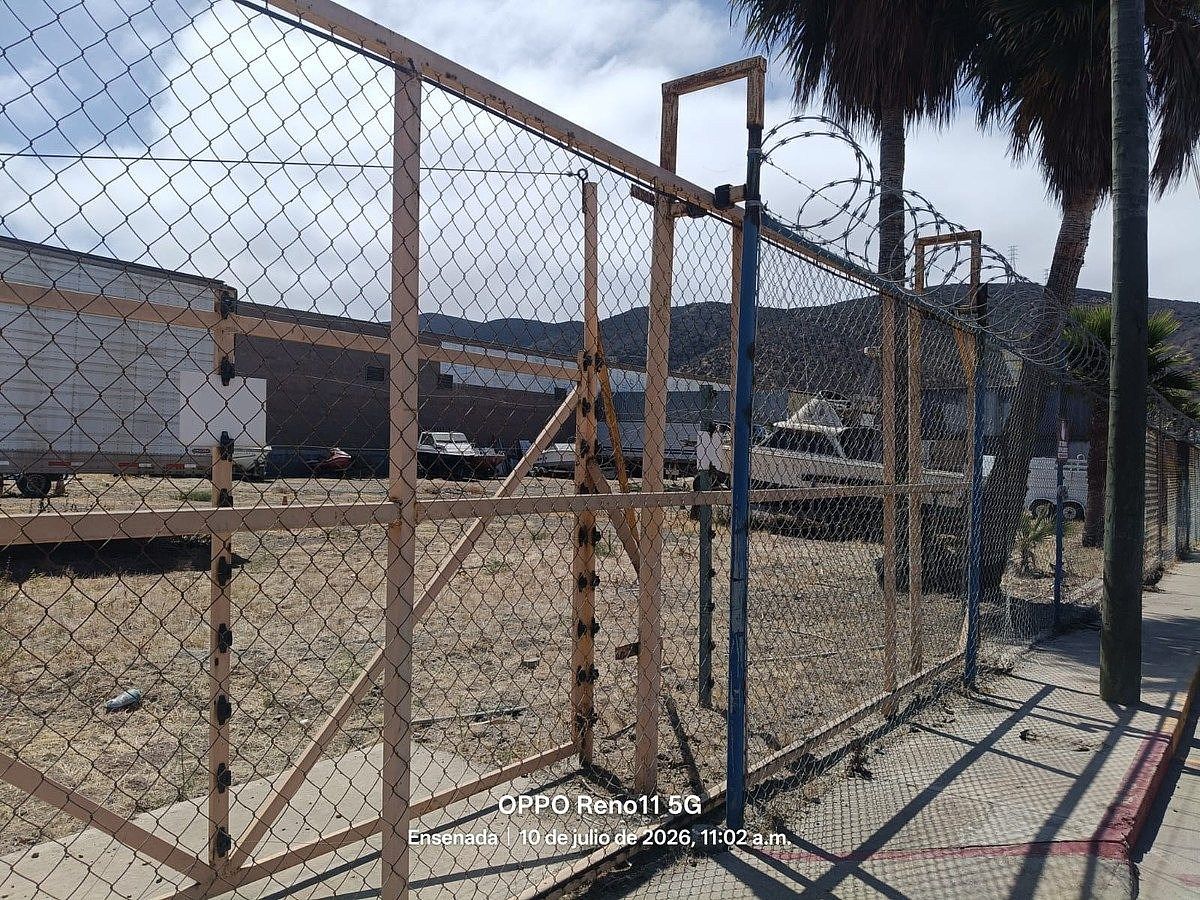 Industrial Lot in Valle Dorado, Ensenada, photo 3 of 6