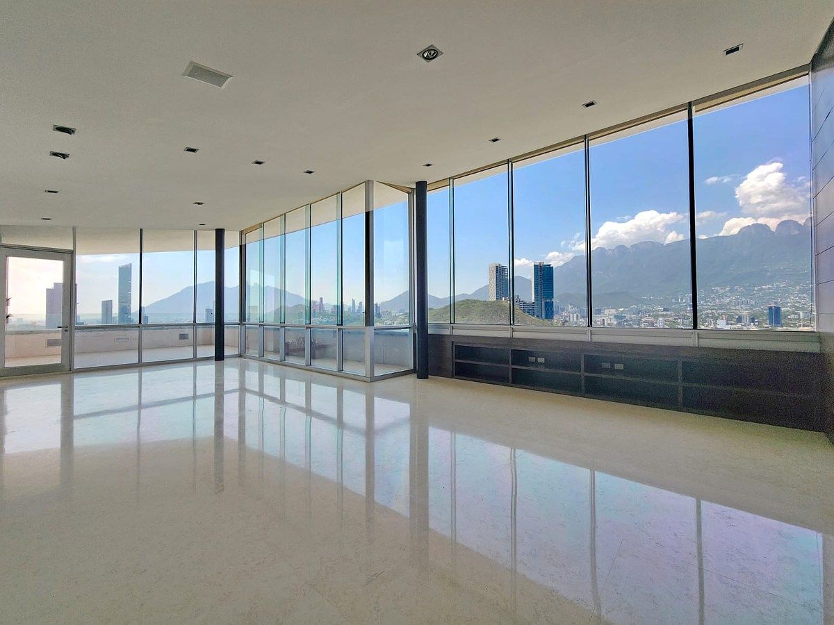 Penthouse for Sale in Torre Miravalle – San Jerónimo, photo 1 of 19
