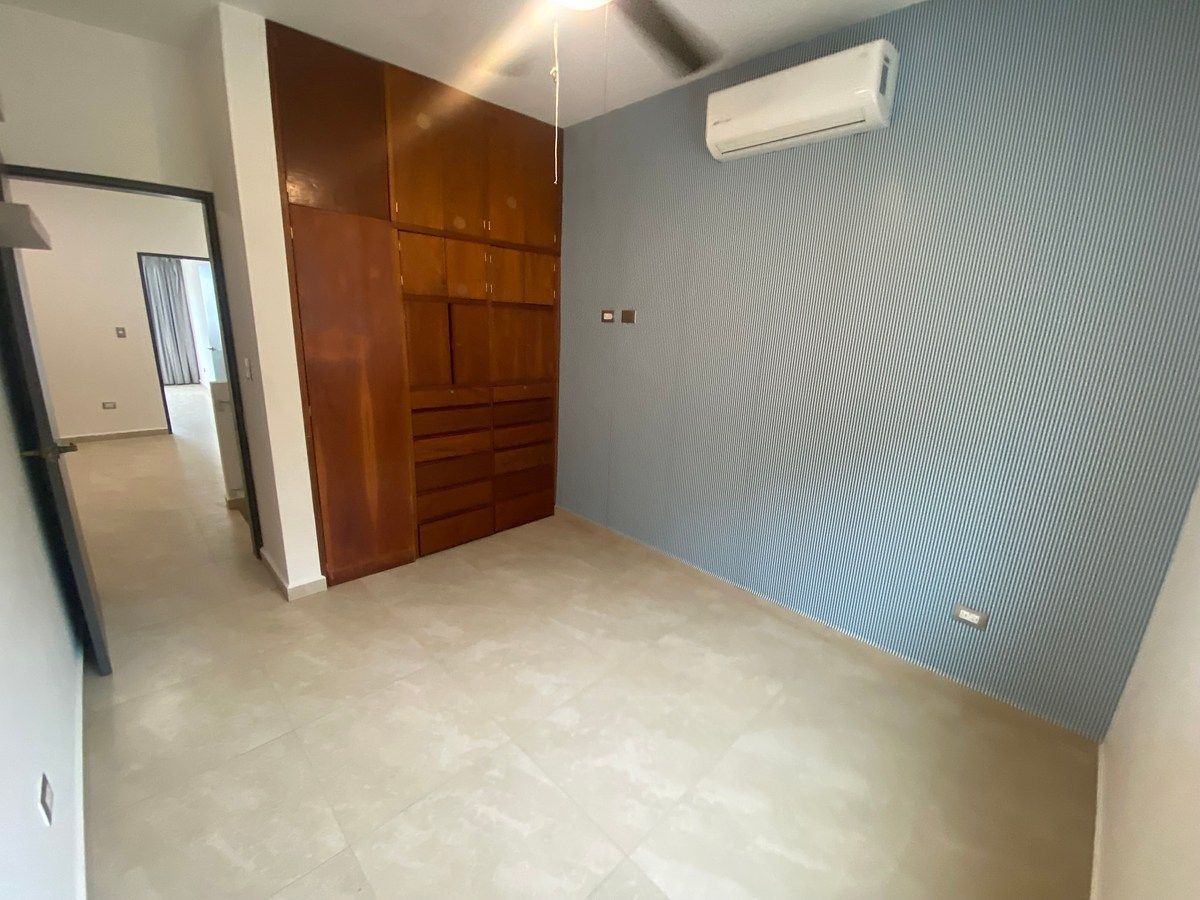 Casa em Pedregal la Huasteca, Santa Catarina, foto 9 de 14