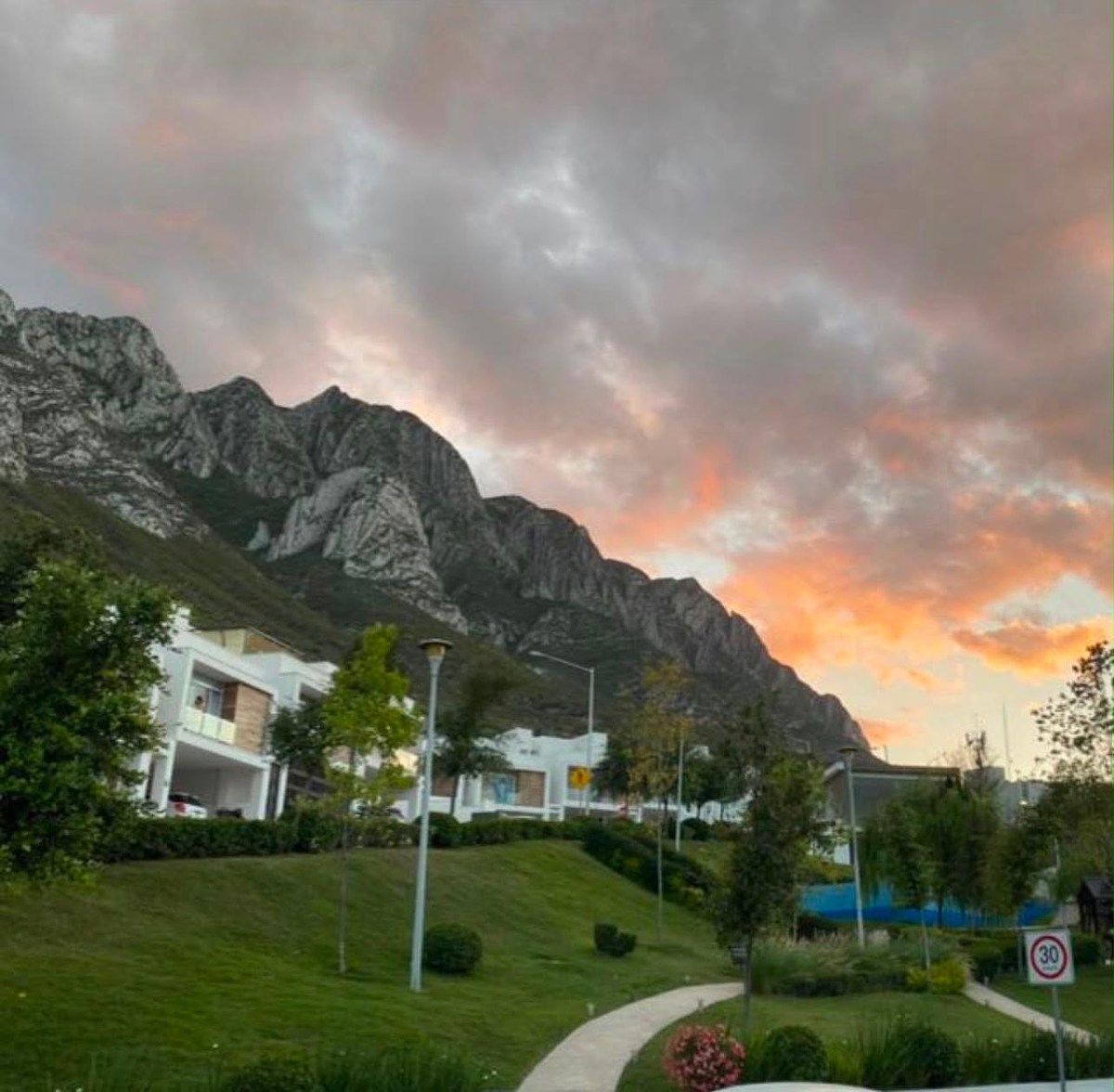 Casa em Pedregal la Huasteca, Santa Catarina, foto 14 de 14