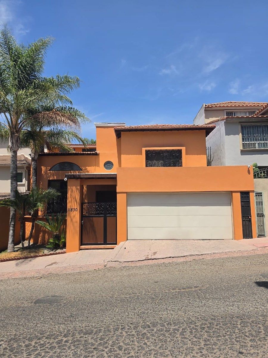 Casa en venta, Hacienda Agua Caliente, foto 1 de 19