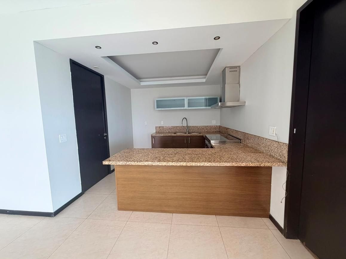 APARTAMENTO EM CIMA 200 para Alugar, foto 1 de 11