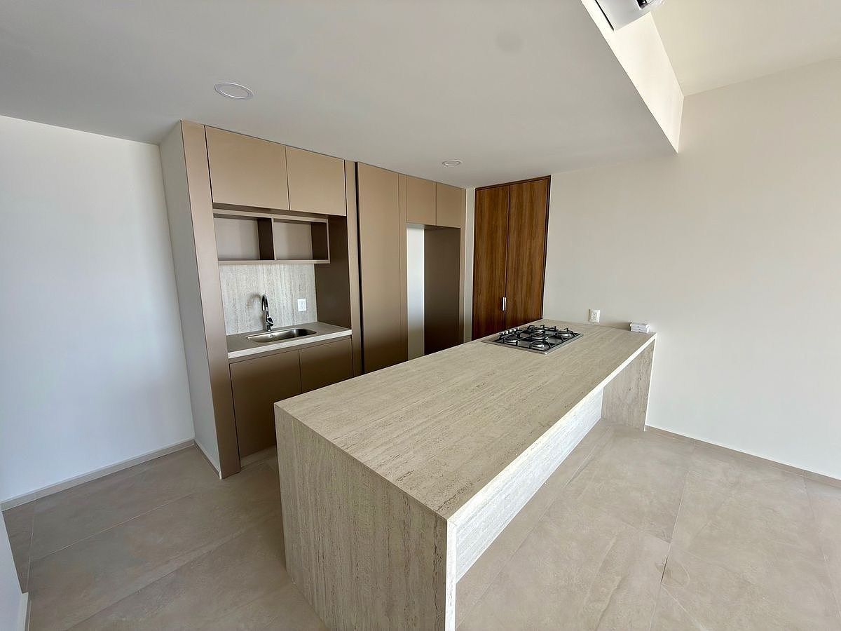 Apartamento para Aluguel na Torre Lírica | 2 Quartos | 87 m², foto 1 de 19