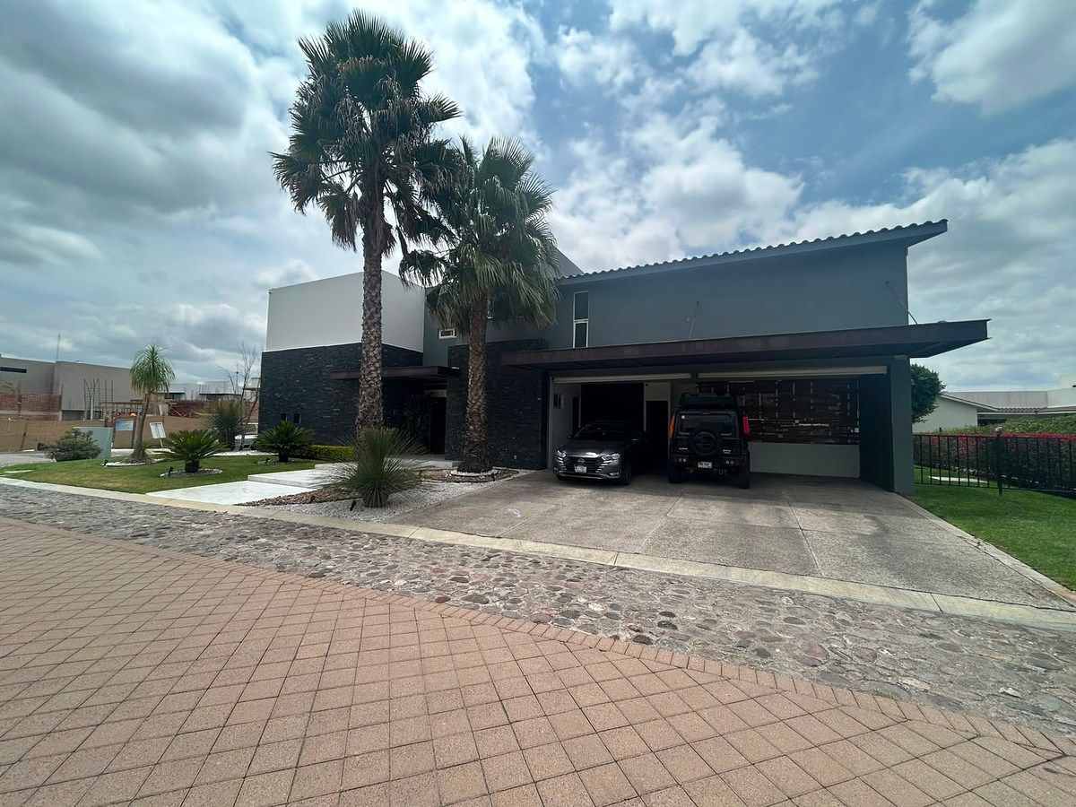 RESIDÊNCIA DE LUXO À VENDA OU ALUGUEL NO EL CAMPANARIO, QUERÉTARO - A.E.-, foto 1 de 29