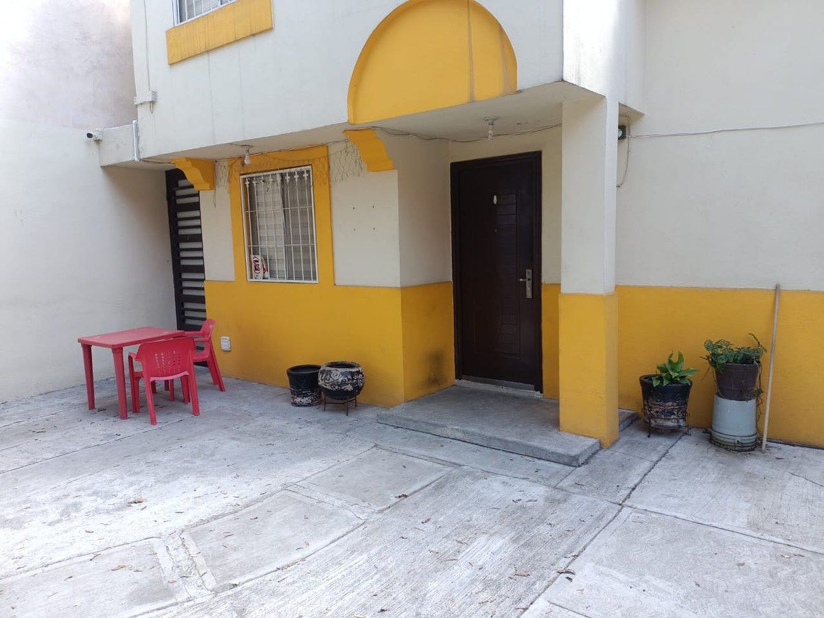 CASA EN VENTA EN MAGNOLIAS, APODACA  N.L., foto 1 de 13