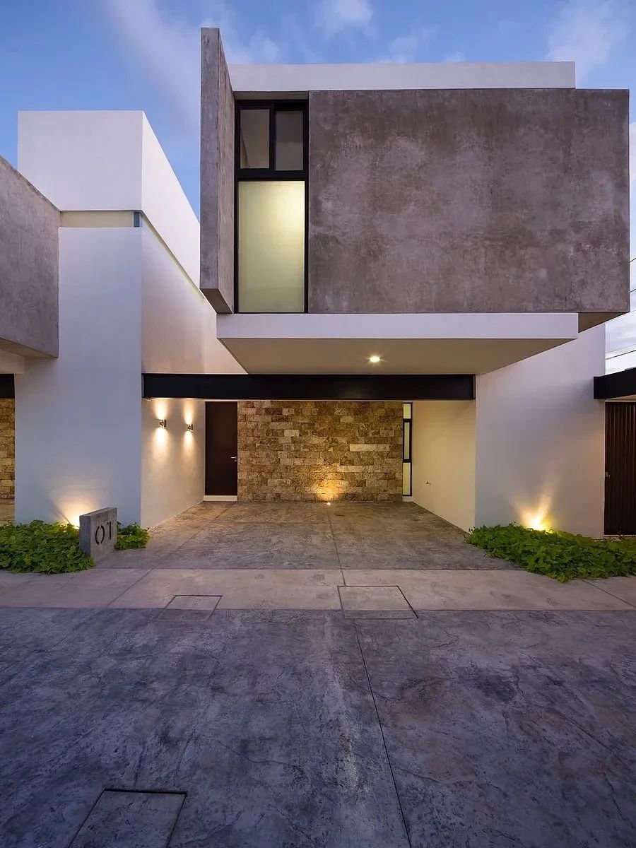 HOUSE FOR SALE IN A PRIVATE AREA NEAR AV. LIBANO, NORTH OF MÉRIDA, photo 1 of 10