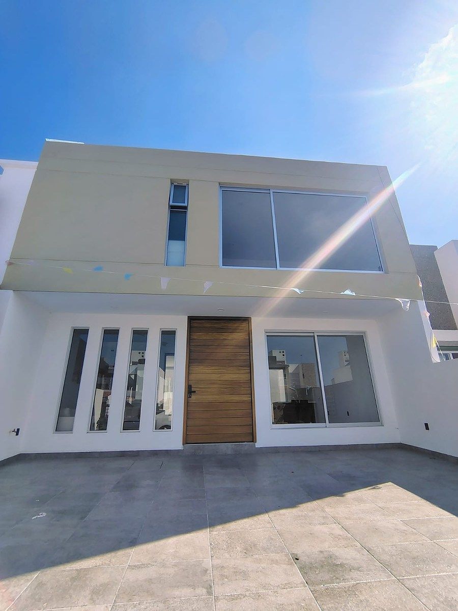 VENTA CASA EN EL MIRADOR CON RECÁMARA EN PLANTA BAJA, foto 1 de 24