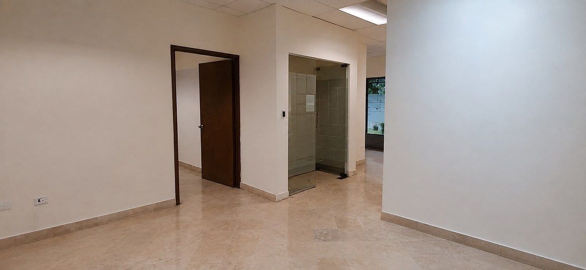 Oficina en Del Valle, San Pedro Garza García, foto 4 de 5
