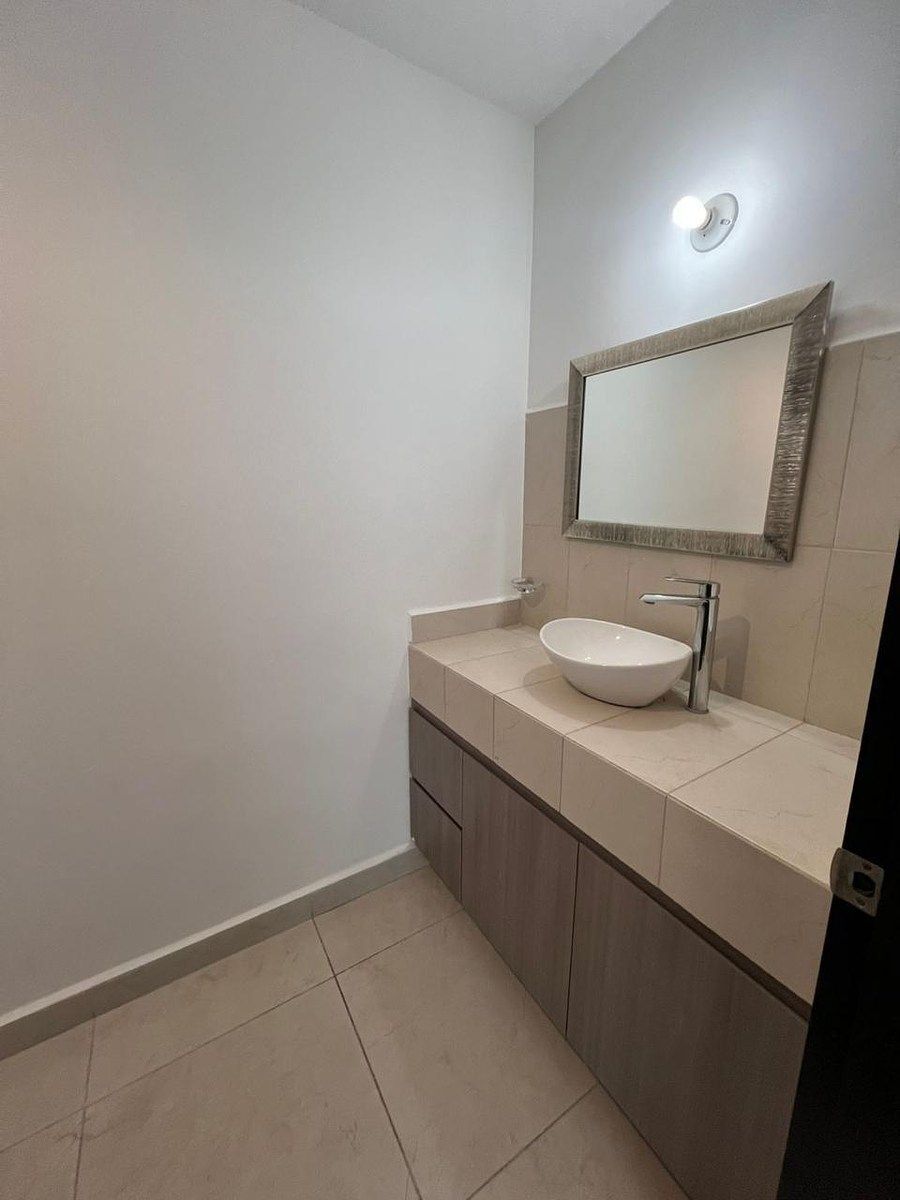 Casa em La Perla, Monterrey, foto 11 de 20