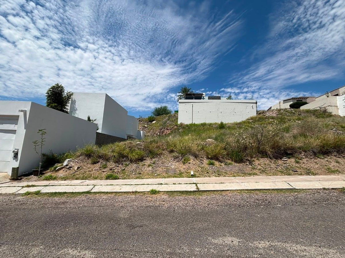 LAND FOR SALE IN PRIVADAS DEL PEDREGAL RESIDENTIAL, photo 1 of 9