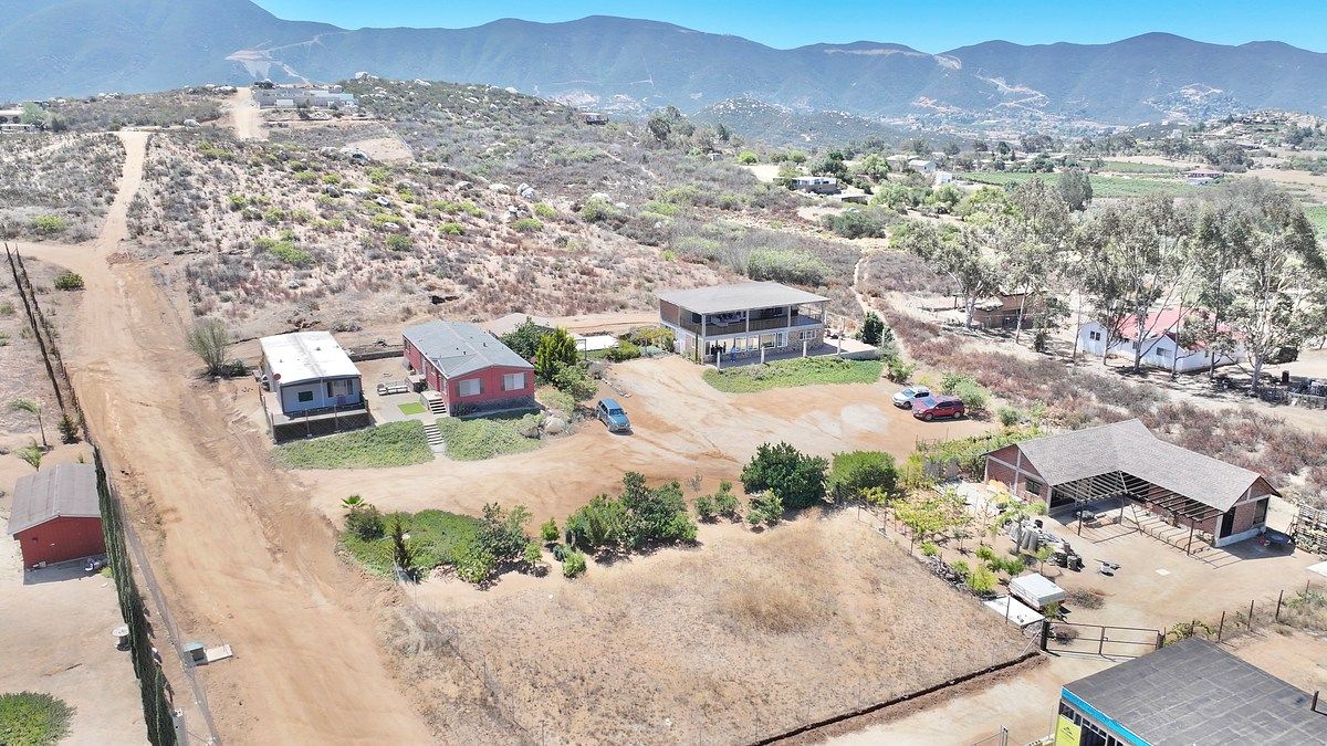 Casa en San Antonio de Las Minas, Ensenada, foto 2 de 28
