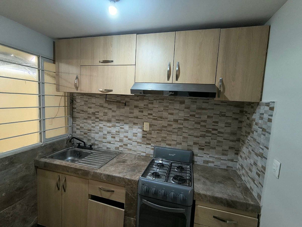 Cocina Integral con Estufa y Campana, foto 4 de 12