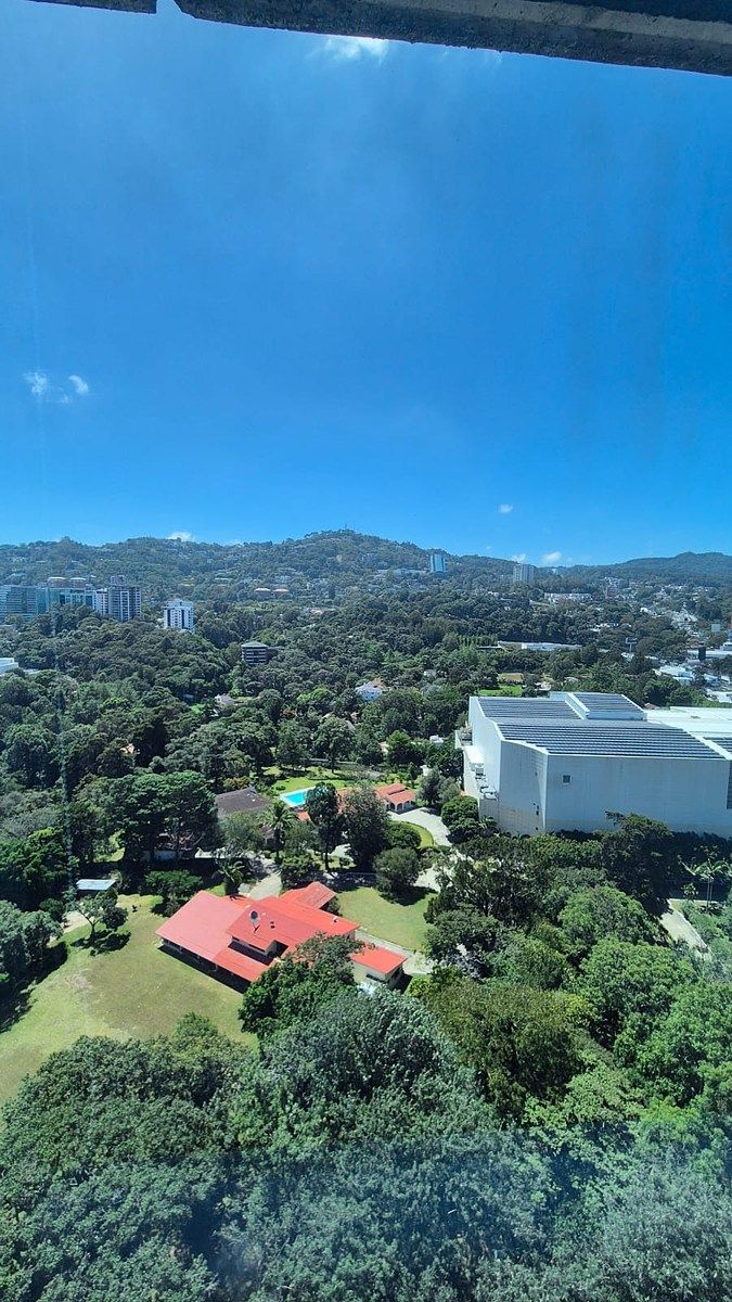 Oficina en Zona 10, Guatemala, foto 4 de 12