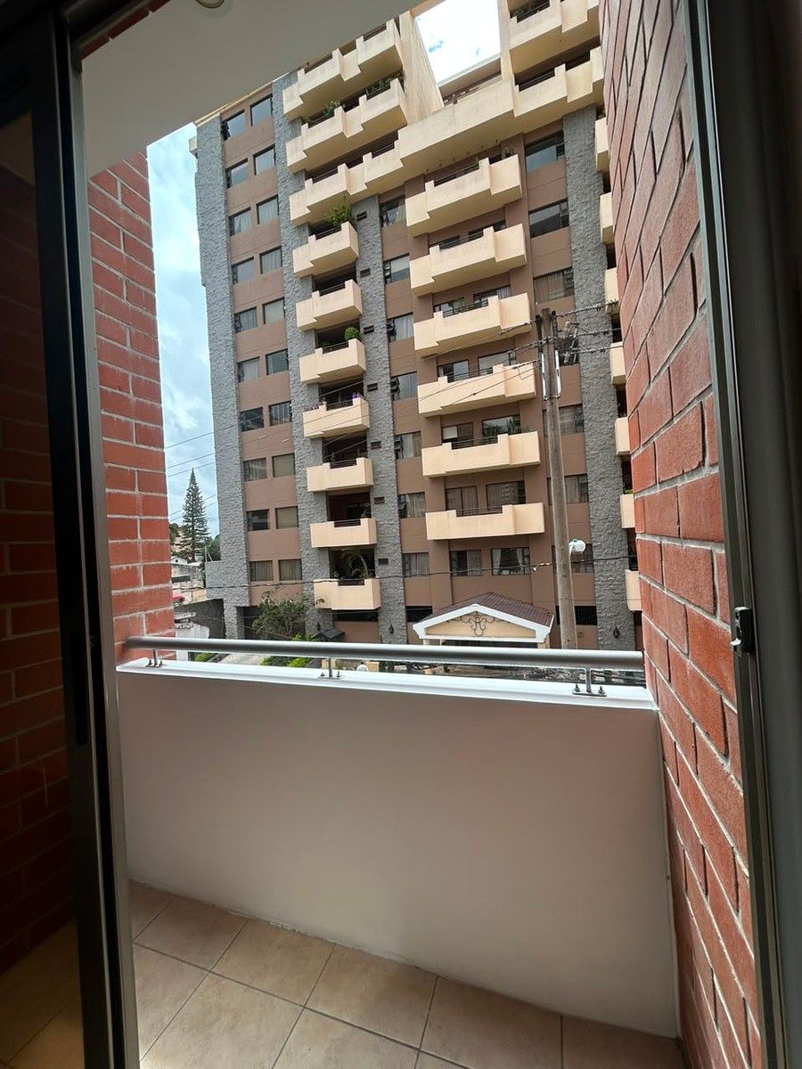 Apartamento en Zona 10, Guatemala, foto 9 de 16