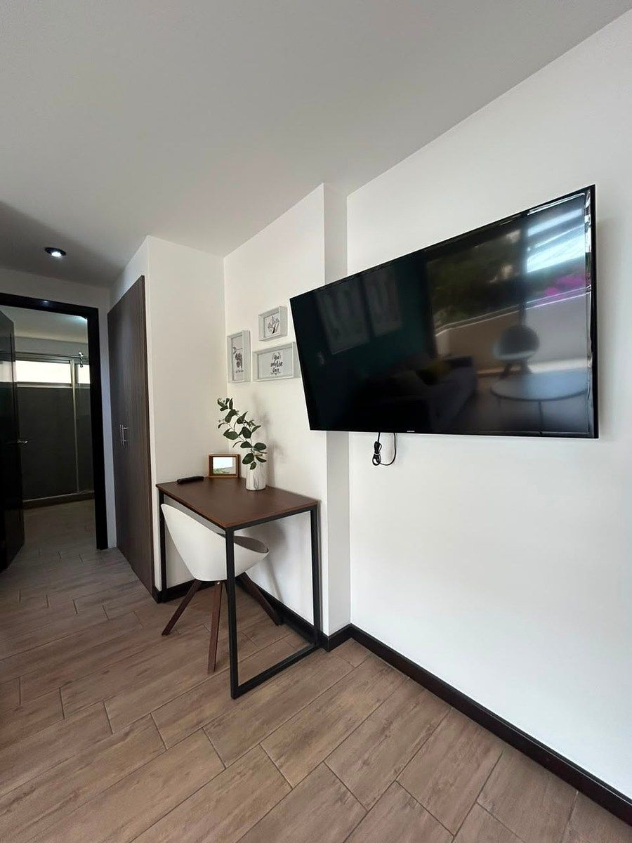 Apartamento en Zona 10, Guatemala, foto 4 de 16