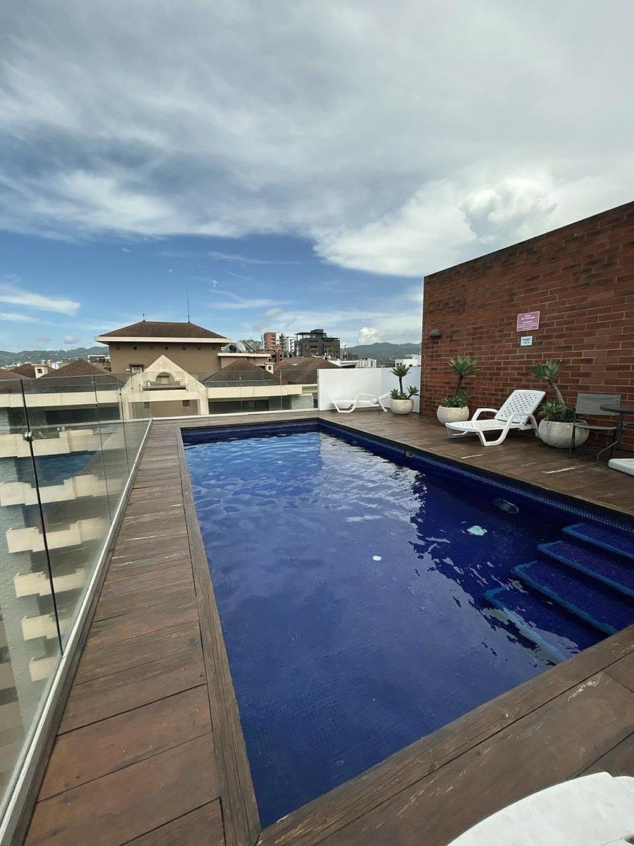 Apartamento en Zona 10, Guatemala, foto 10 de 16