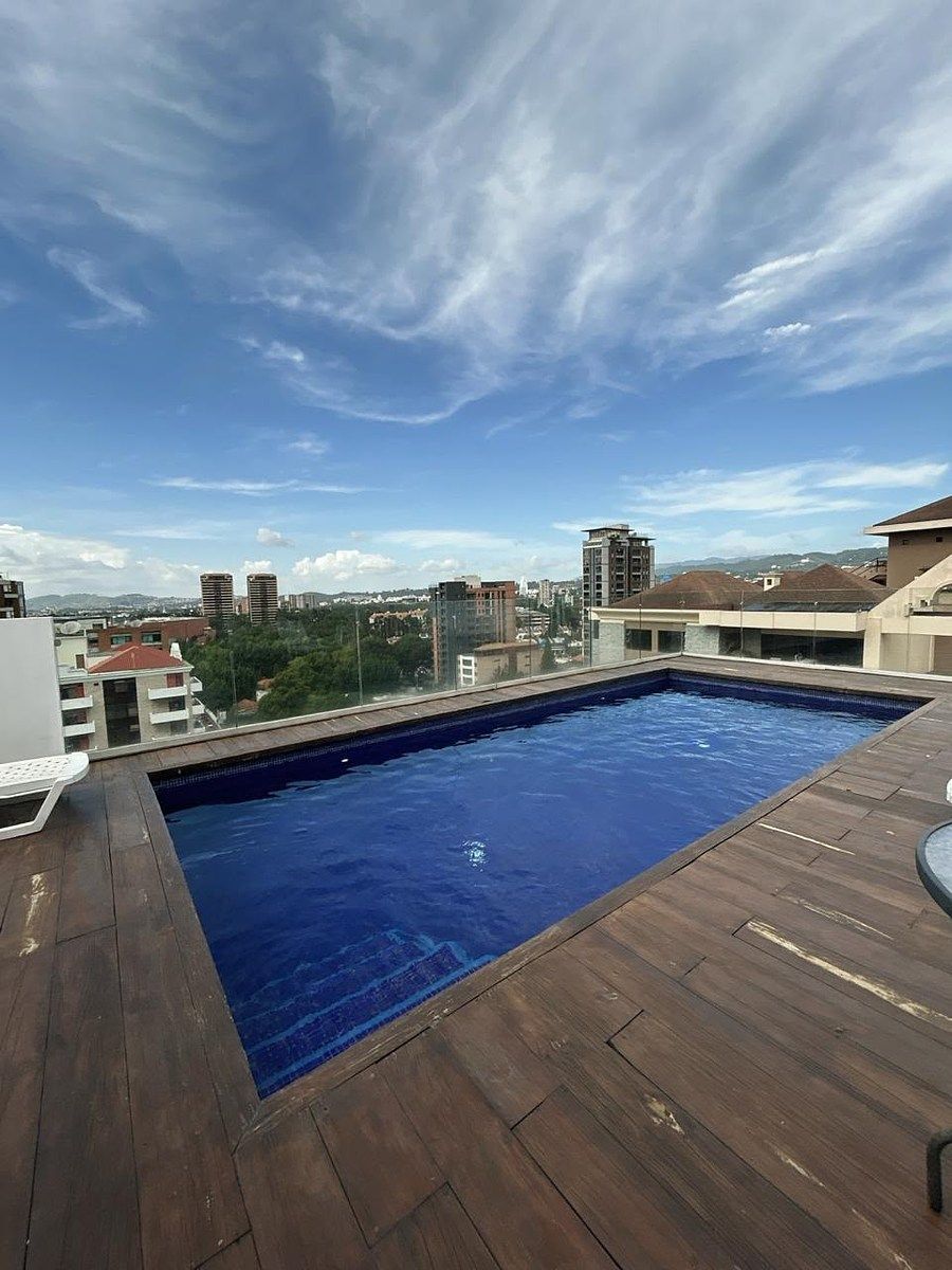 Apartamento en Zona 10, Guatemala, foto 13 de 16