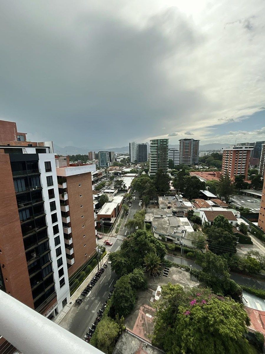 Apartamento en Zona 10, Guatemala, foto 14 de 16