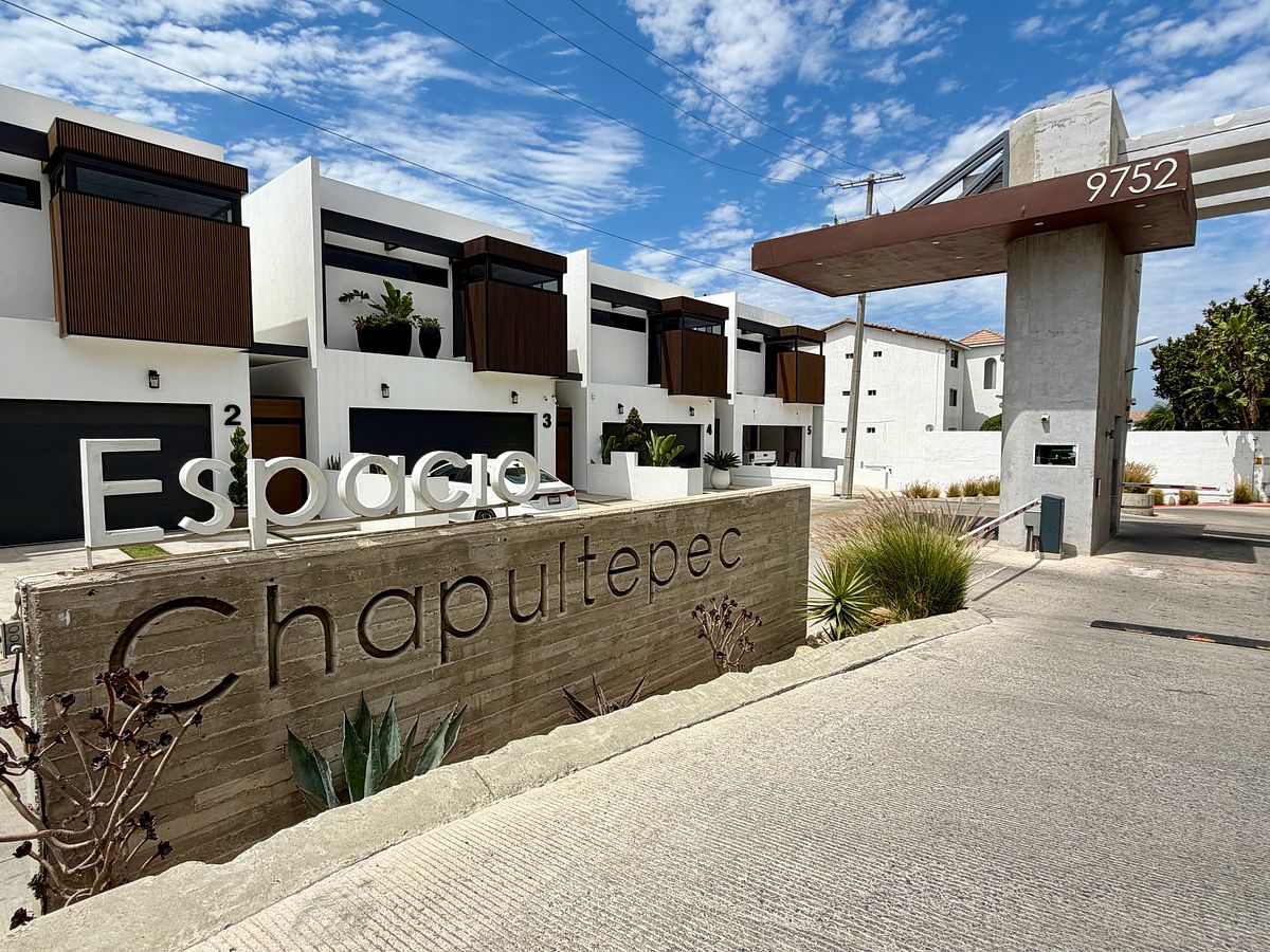 HOUSE FOR SALE IN ESPACIO CHAPULTEPEC WITH 3 BEDROOMS, photo 1 of 36