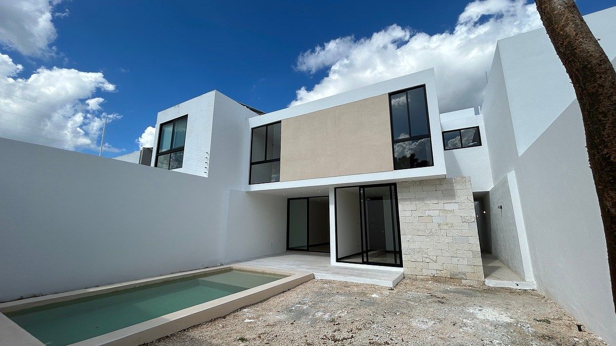 CASA EN VENTA EN TEMOZÓN NORTE | PRIVADA | 3 RECAMARAS CON PISCINA Y JARDÍN - foto 3