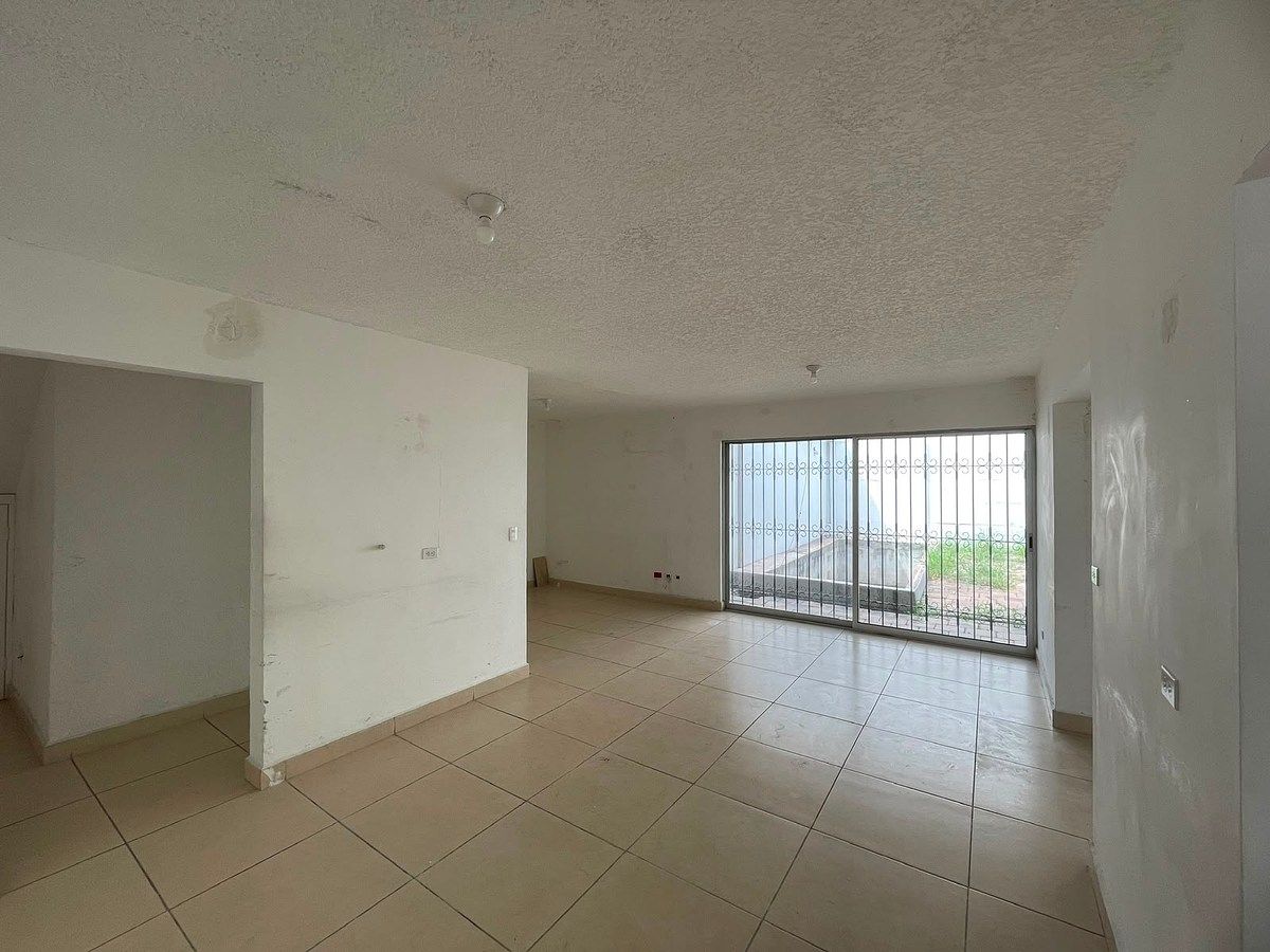 Casa com uso comercial em Las Cumbres 2 Sector, Monterrey, foto 4 de 11
