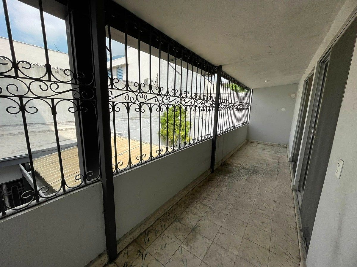 Casa com uso comercial em Las Cumbres 2 Sector, Monterrey, foto 10 de 11