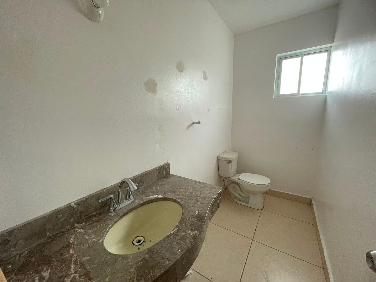Casa com uso comercial em Las Cumbres 2 Sector, Monterrey, foto 9 de 11