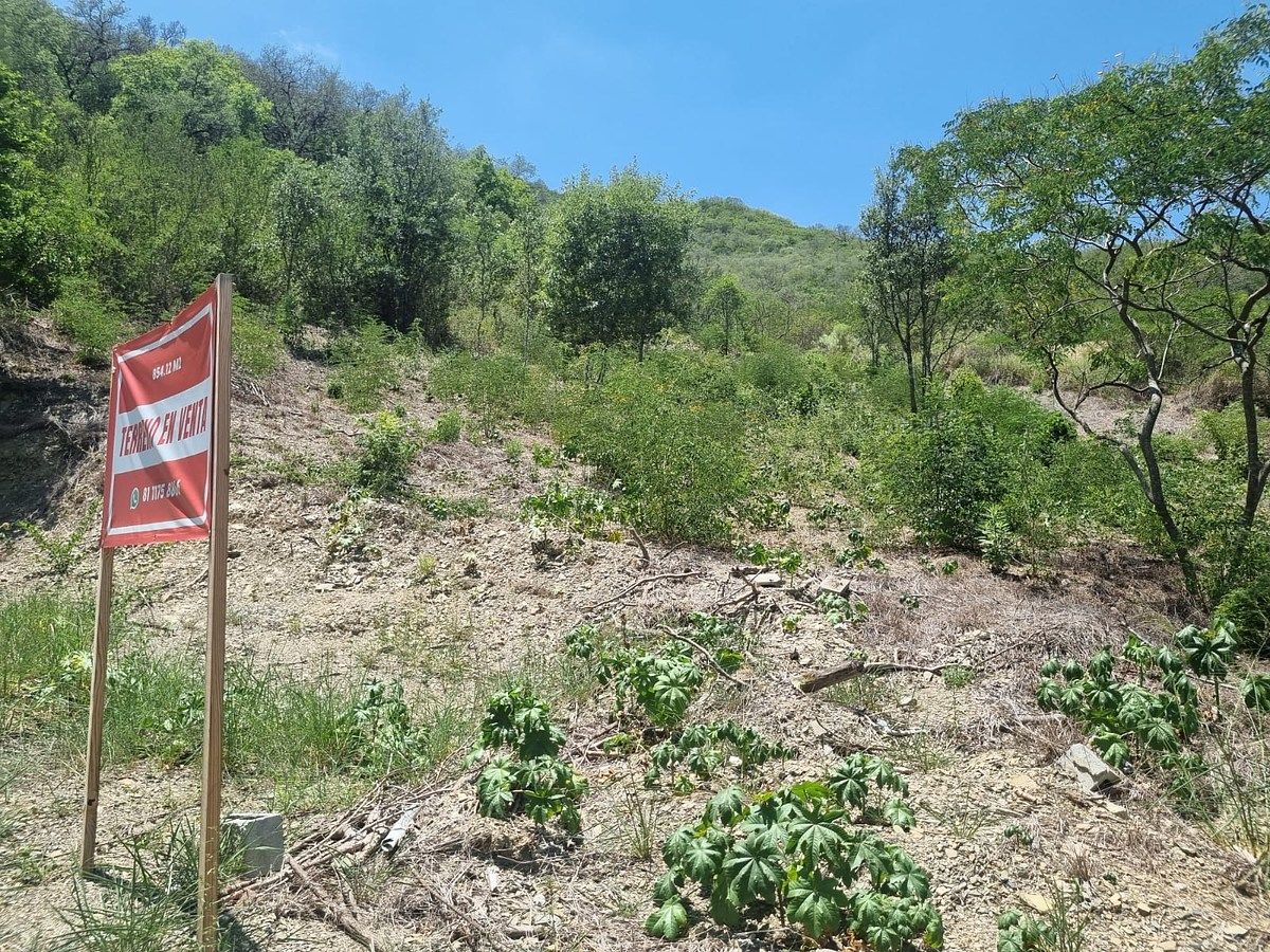 Lote em Hacienda Los Encinos, Monterrey, foto 4 de 19