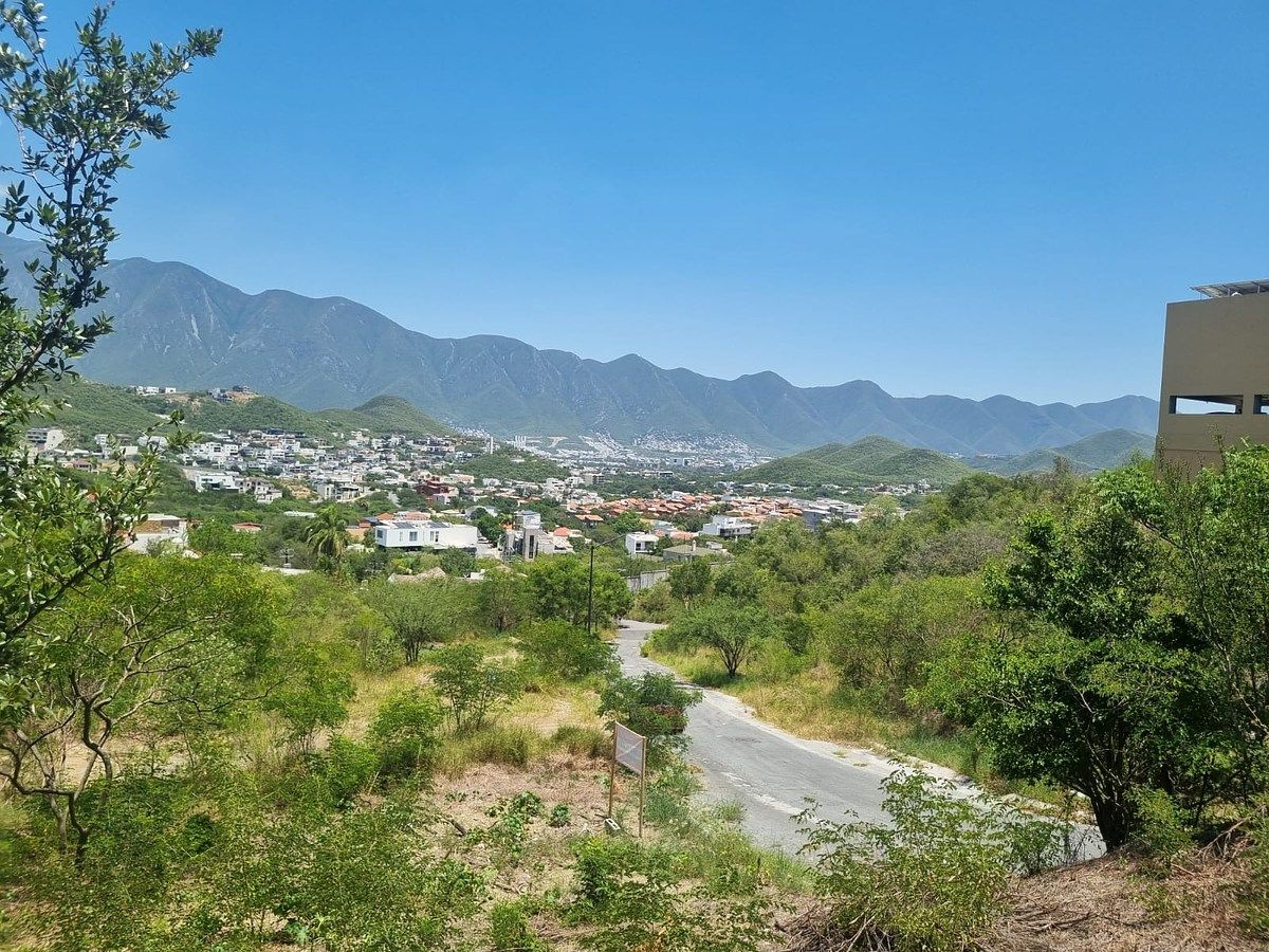 Lote em Hacienda Los Encinos, Monterrey, foto 7 de 19