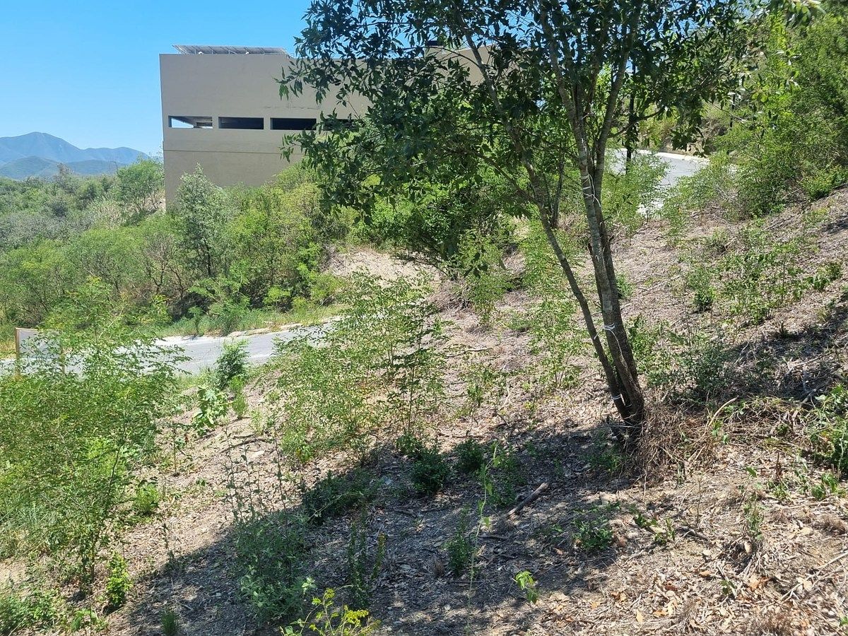 Lote em Hacienda Los Encinos, Monterrey, foto 11 de 19