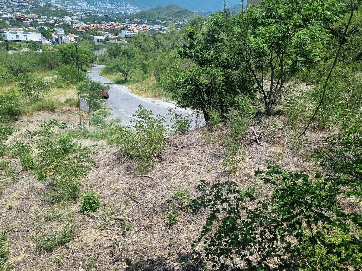 Lote em Hacienda Los Encinos, Monterrey, foto 12 de 19