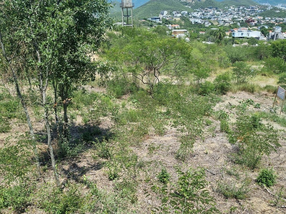 Lote em Hacienda Los Encinos, Monterrey, foto 15 de 19